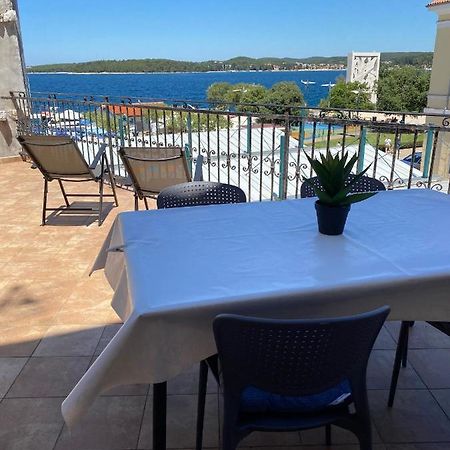 Apartment Nino ロヴィニ エクステリア 写真