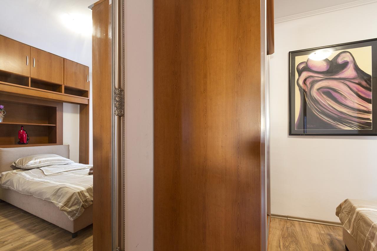 Apartment Nino ロヴィニ 部屋 写真