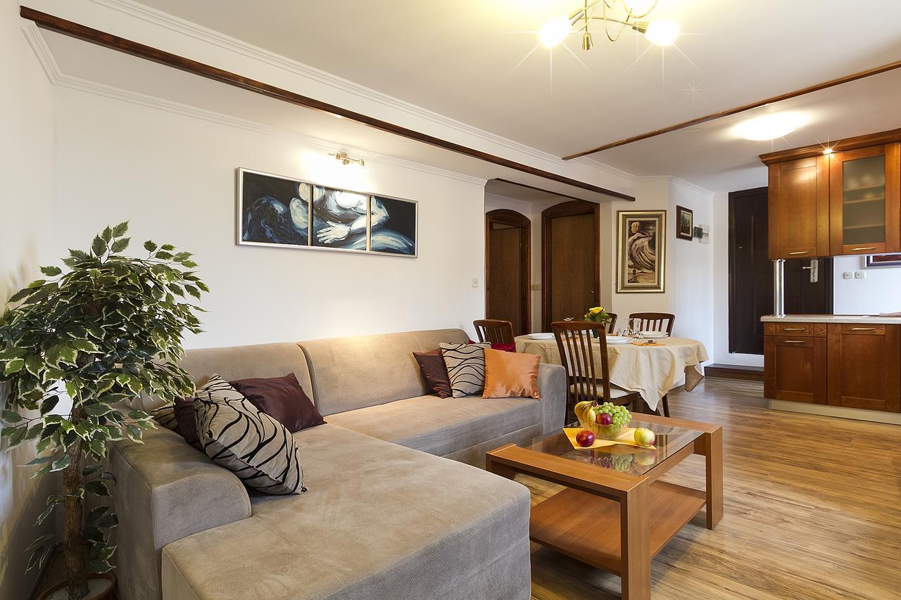 Apartment Nino ロヴィニ 部屋 写真