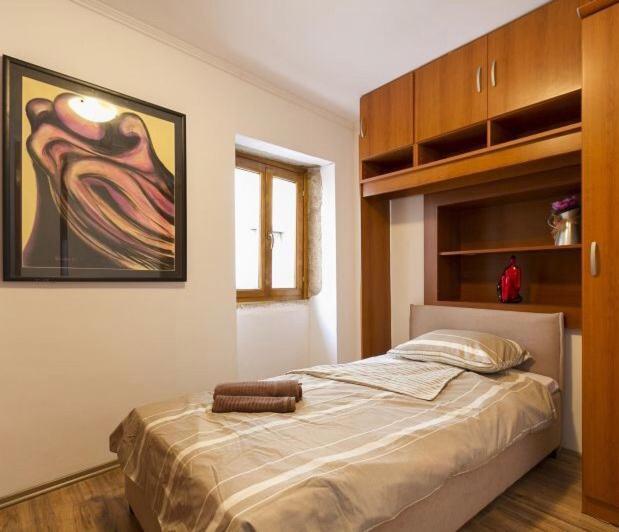 Apartment Nino ロヴィニ エクステリア 写真